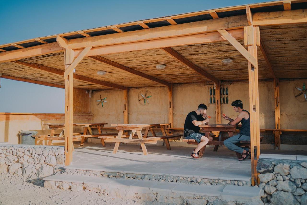 Vila Desert Shade Camp חוות צל מדבר Micpe Ramon Exteriér fotografie