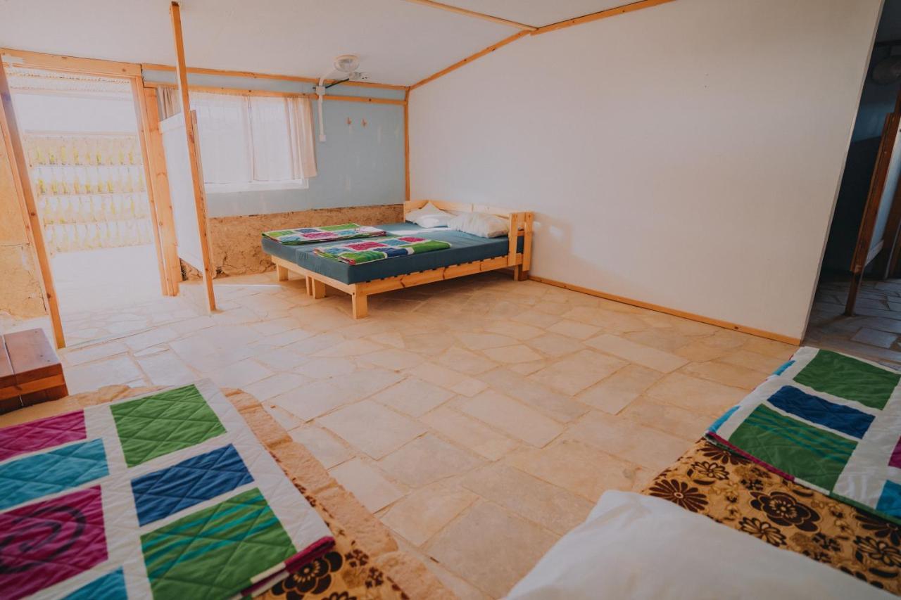 Vila Desert Shade Camp חוות צל מדבר Micpe Ramon Exteriér fotografie