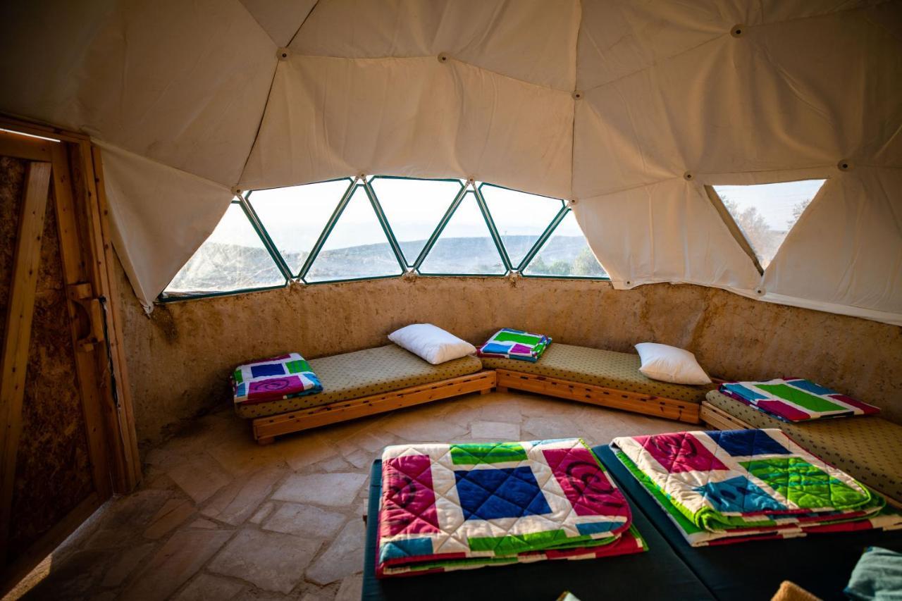 Vila Desert Shade Camp חוות צל מדבר Micpe Ramon Exteriér fotografie